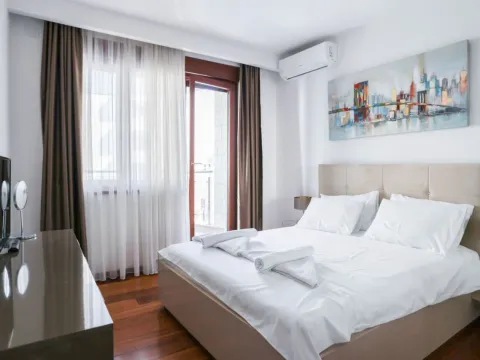 Rent, one bedroom apartment, 67m², Bečići, Budva - image 5