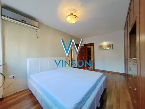 Izdavanje, četvorosoban stan, 115m², Centar, Novi Sad - image 14