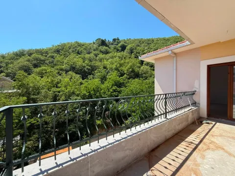 Prodaja, trosoban stan, 107m², Bečići, Budva - image 8