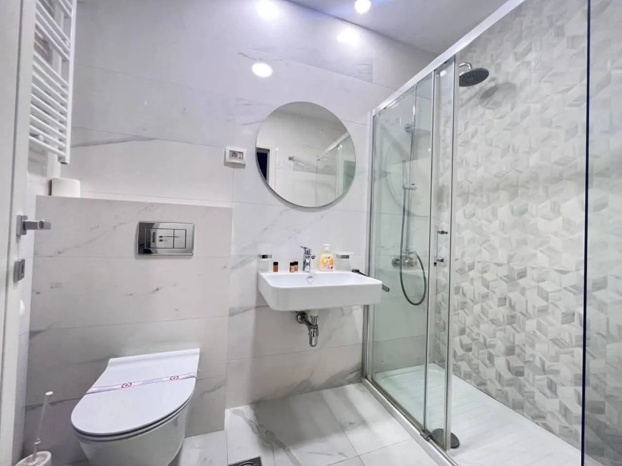 Prodaja, jednosoban stan, 49m², Central Point, Podgorica