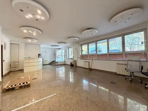 Izdavanje, poslovni prostor, 103m², Voždovac Sve Podlokacije, Beograd - image 2