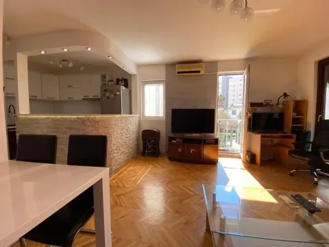 Sale, one bedroom apartment, 50m², Budva, Crna Gora - image 3