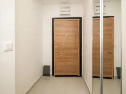 Prodaja, trosoban stan, 95m², Gornja Gorica, Podgorica - image 10