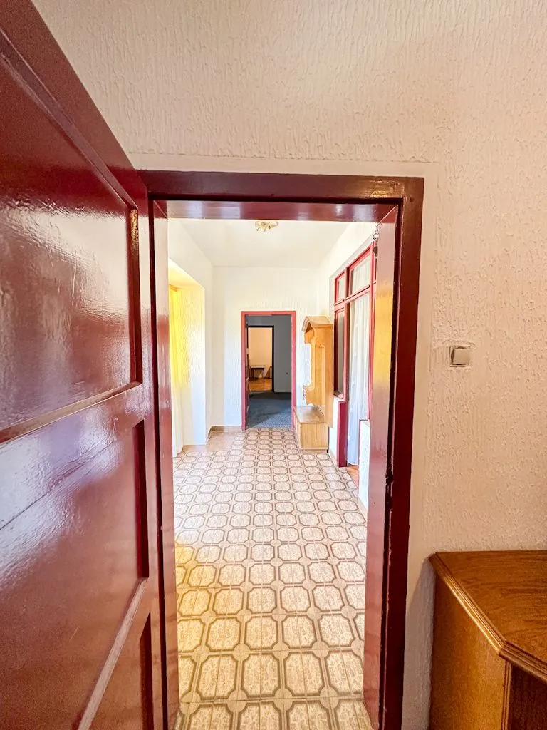 Prodaja, kuća, 168m², Beri, Podgorica