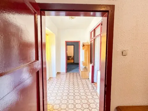 Sale, house, 168m², Beri, Podgorica - image 7