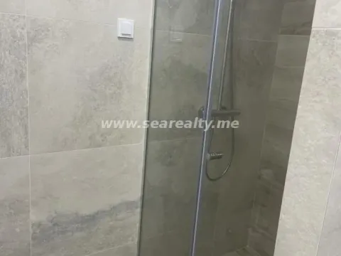 Izdavanje, dvosoban stan, 67m², Radanovići, Kotor - image 11