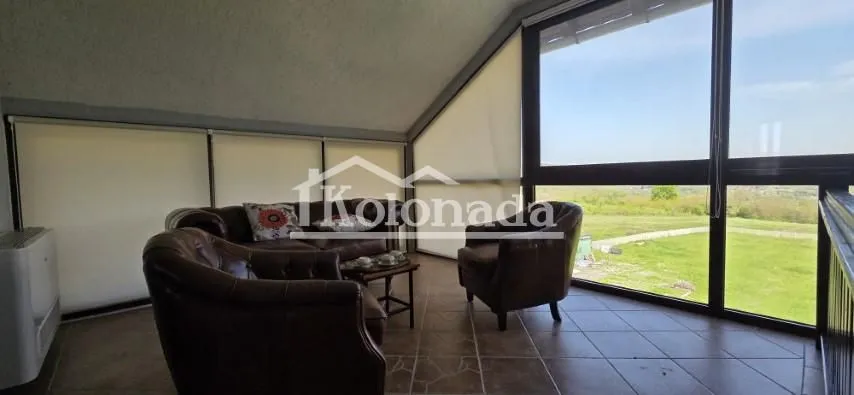 Prodaja, kuća, 325m², Sopot, Beograd