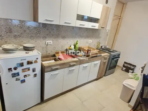 Prodaja, četvorosoban stan, 77m², Stari Grad, Beograd - image 3