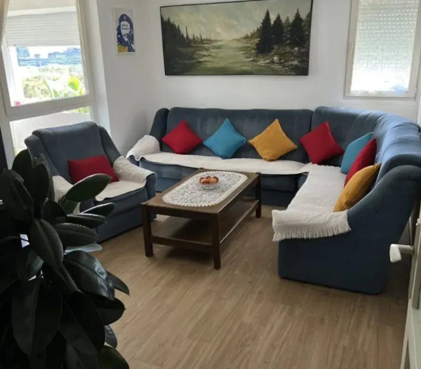 Prodaja, dvosoban stan, 77m², Blok 5, Podgorica