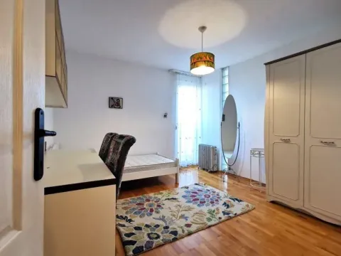 Izdavanje, stan, 105m², Blok 5, Podgorica - image 14