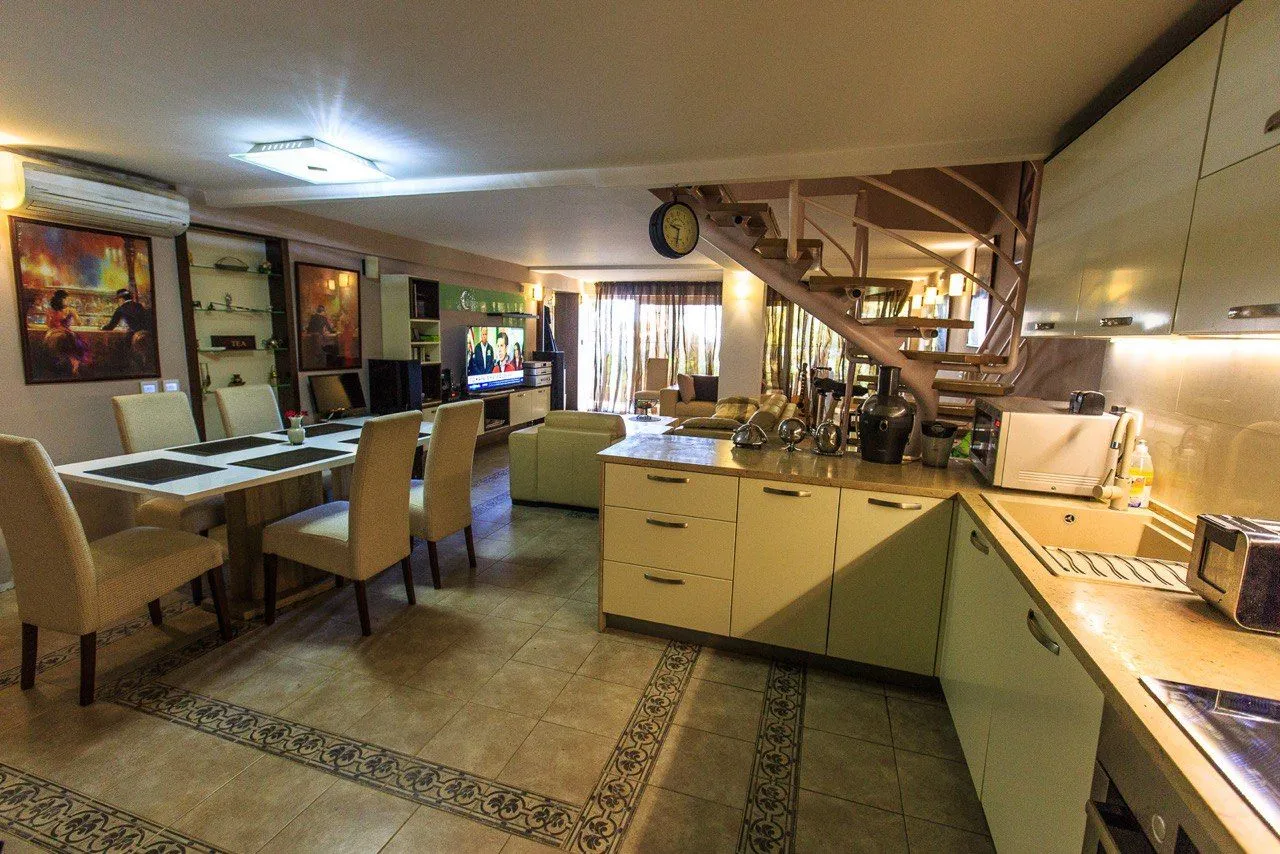 Sale, house, 120m², Perazića do, Budva
