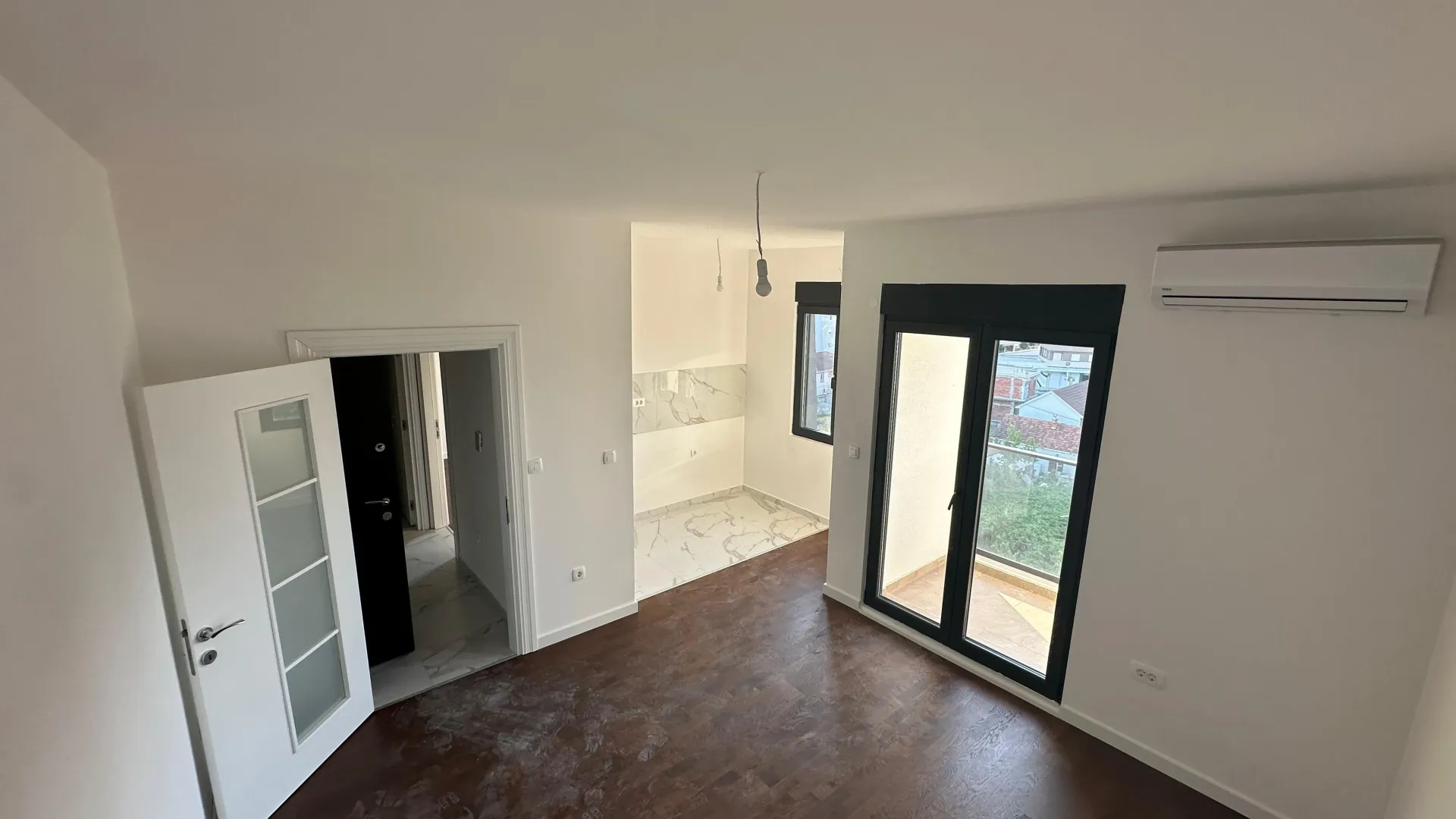 Prodaja, jednosoban stan, 39m², Central Point, Podgorica