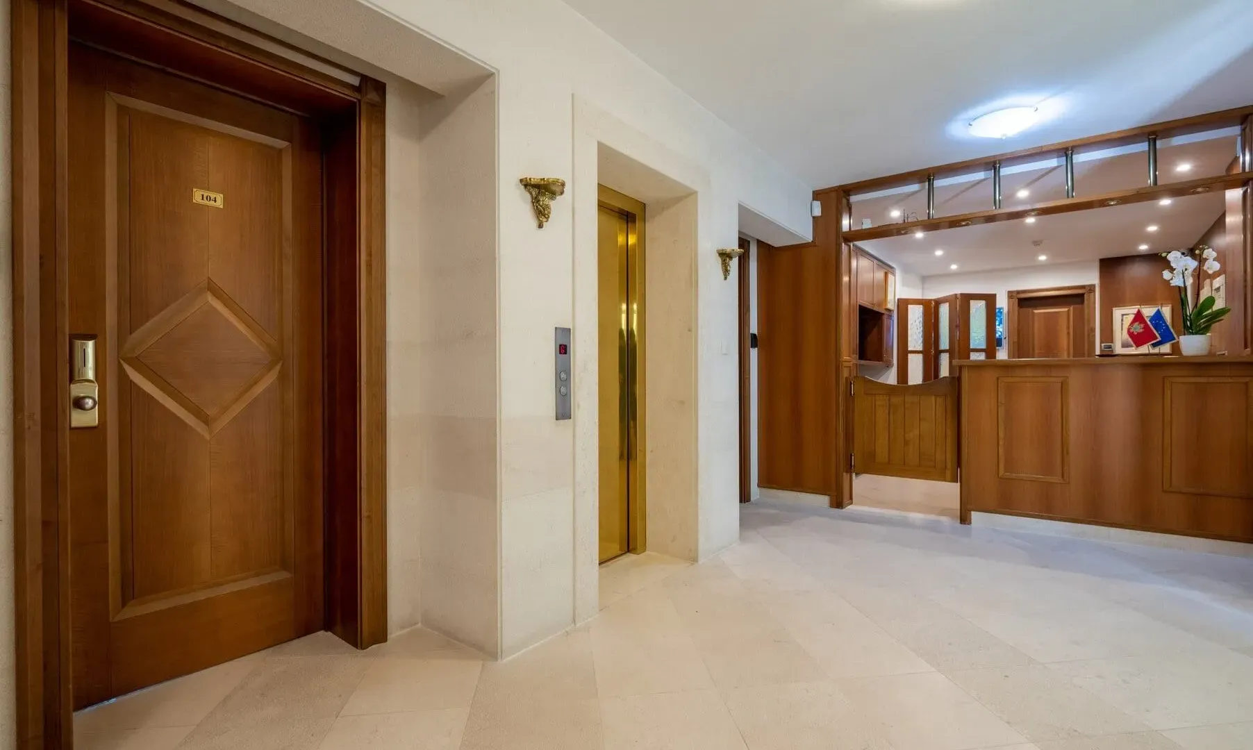 Sale, house, 959m², Sveti Stefan, Budva