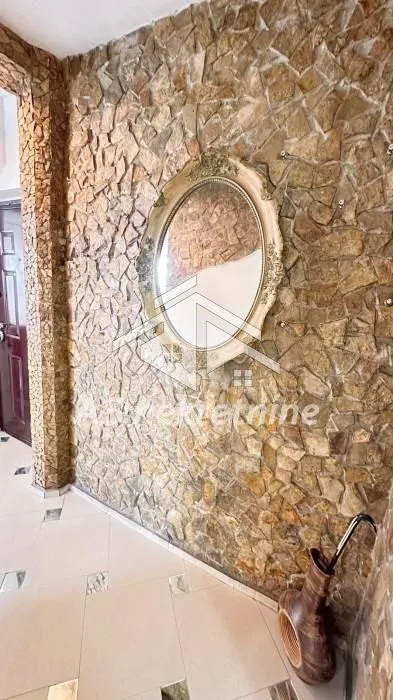 Izdavanje, trosoban stan, 160m², Novi Beograd Blok 61, Novi Beograd Sve Podlokacije