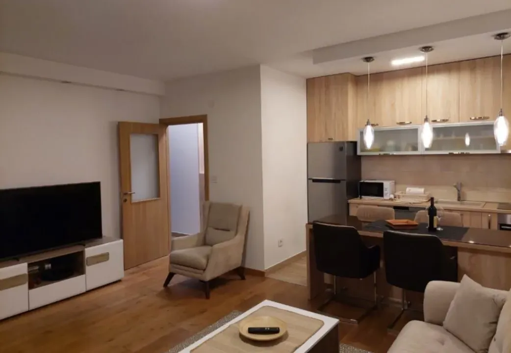 Izdavanje, jednosoban stan, 50m², Zabjelo, Podgorica