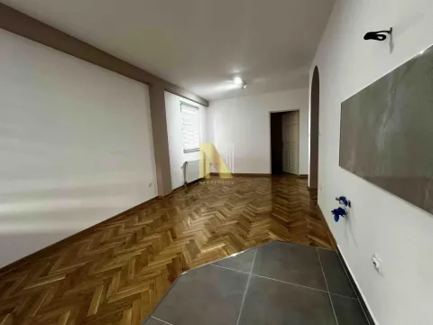 Prodaja, dvosoban stan, 40m², Grbavica, Novi Sad Sve Podlokacije - image 2
