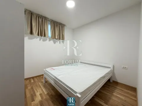 Rent, one bedroom apartment, 40m², 1 maj, Podgorica - image 5