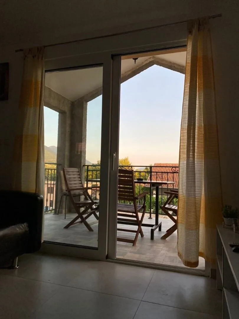 Rent, three bedroom apartment, 90m², Gradiošnica, Tivat