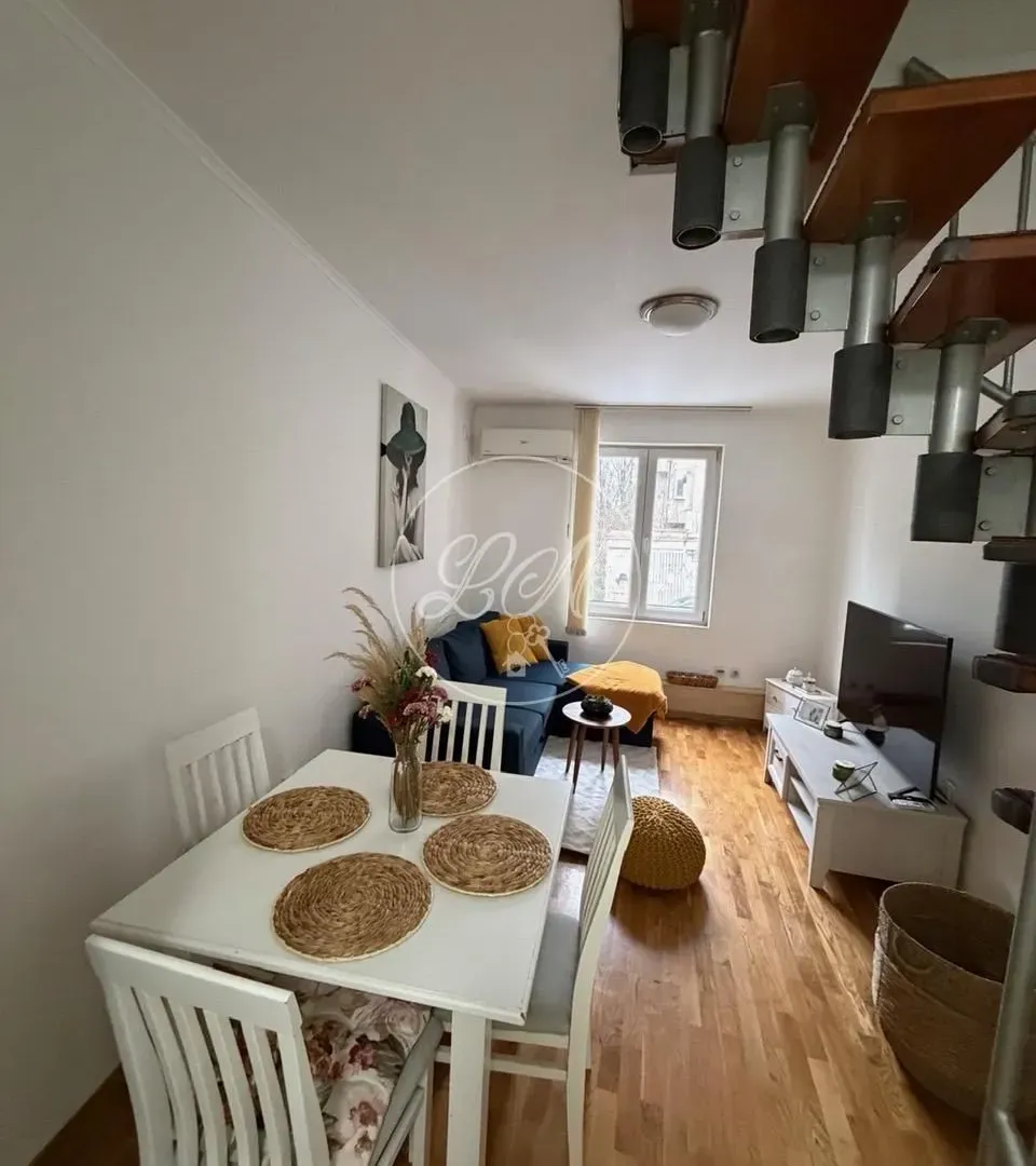 Prodaja, dvosoban stan, 63m², Savski Venac, Beograd