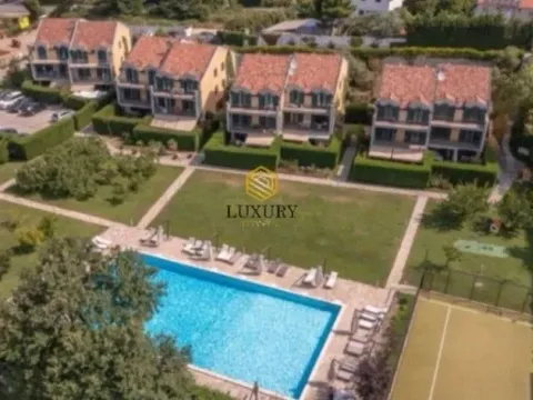 Prodaja, stan, 176m², Lastva Grbaljska, Kotor - image 6