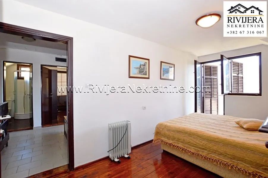 Prodaja, kuća, 110m², Njivice, Herceg Novi