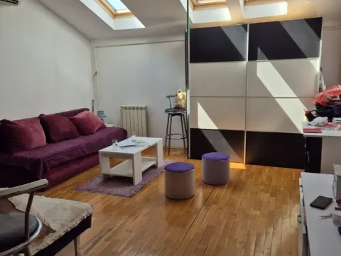 Izdavanje, garsonjera, 35m2, Gradska Bolnica, Zvezdara, Beograd Izdavanje, garsonjera, 35m2, Gradska Bolnica, Zvezdara, Beograd