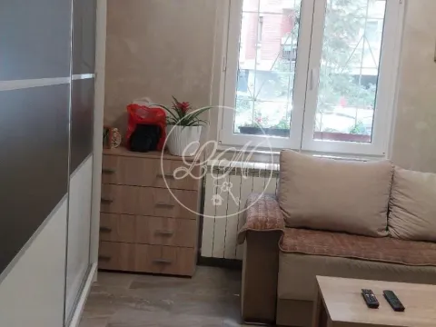 Sale, two bedroom apartment, 37m², Zemun Centar, Zemun Sve Podlokacije - image 13