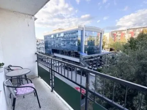 Prodaja, dvosoban stan, 71m², Podgorica, Crna Gora - image 2