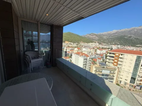 Izdavanje, dvosoban stan, 73m², Centar, Budva - image 13