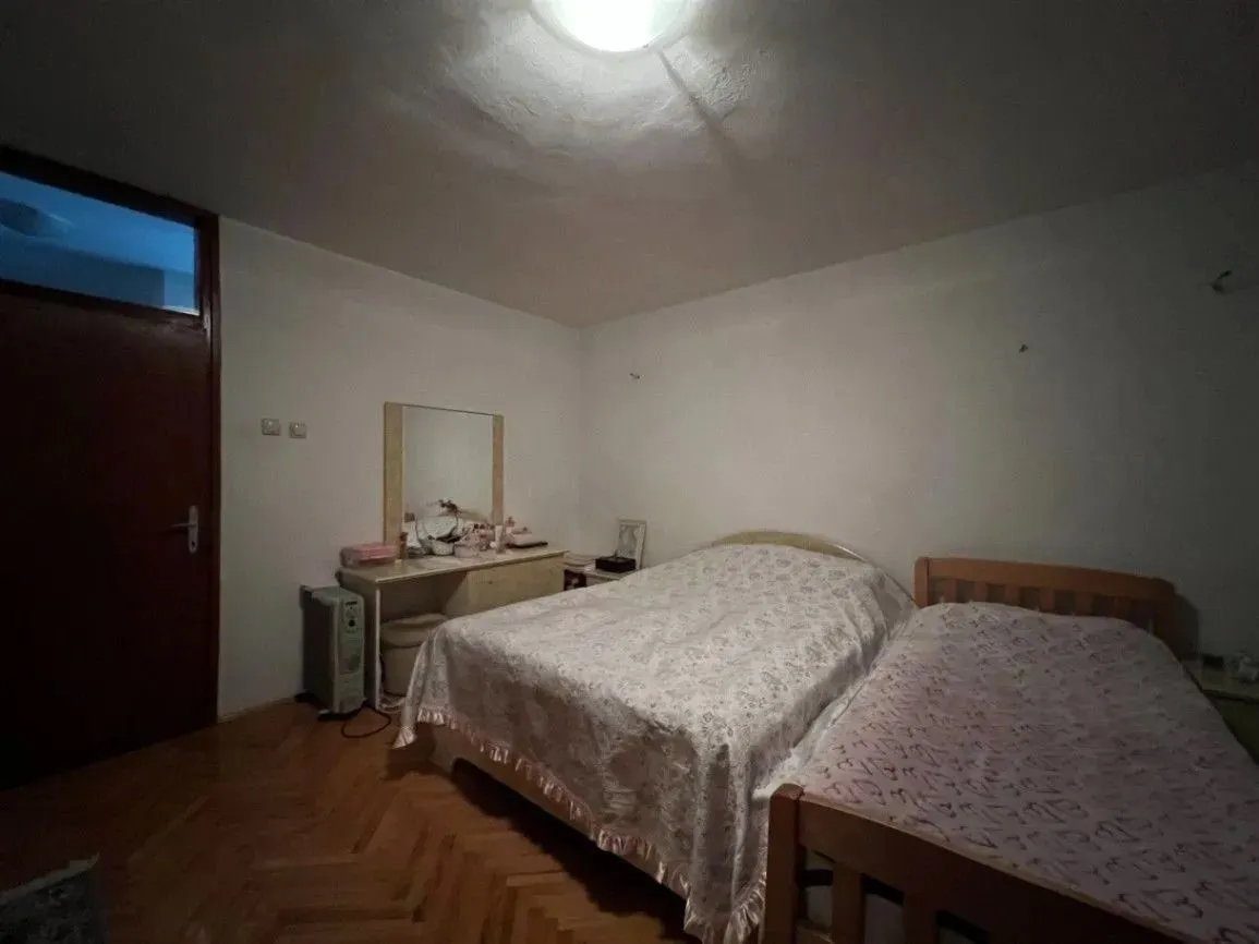 Prodaja, kuća, 296m², Podgorica, Crna Gora