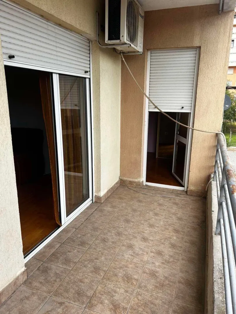Izdavanje, jednosoban stan, 47m², Stari Aerodrom, Podgorica