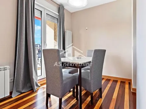 Izdavanje, dvosoban stan, 64m², Savski Venac, Beograd - image 5