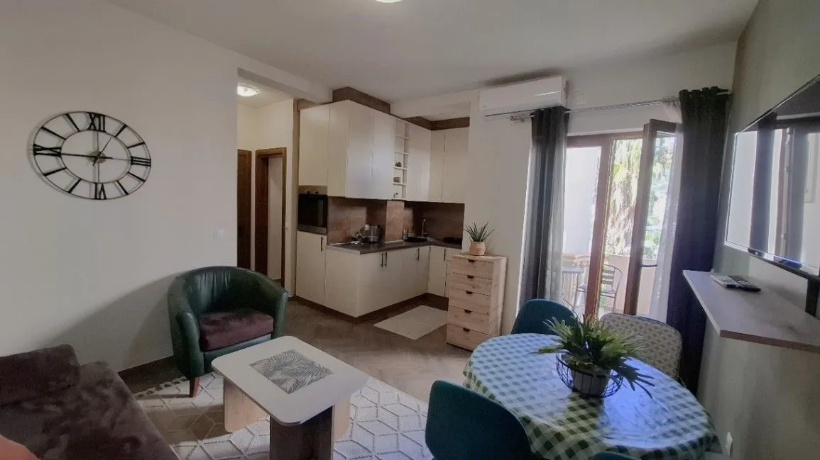 Rent, one bedroom apartment, 50m², Ilino, Bar