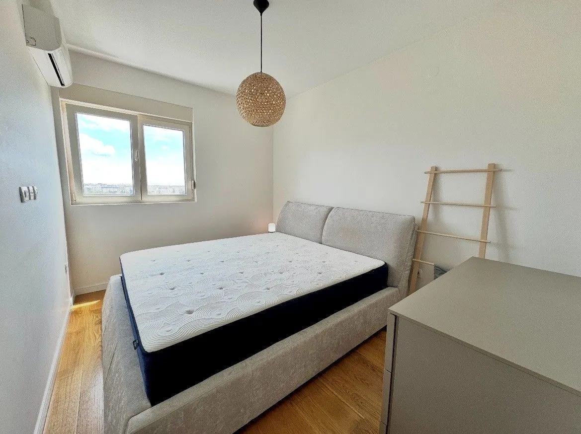 Prodaja, dvosoban stan, 70m², Central Point, Podgorica