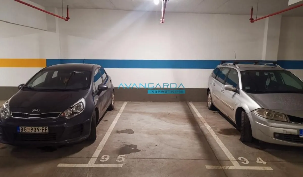 Prodaja, stan, 80m², Zemun Gornji Grad, Zemun Sve Podlokacije