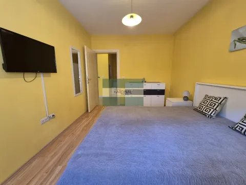 Izdavanje, trosoban stan, 73m², Centar, Jagodina - image 22