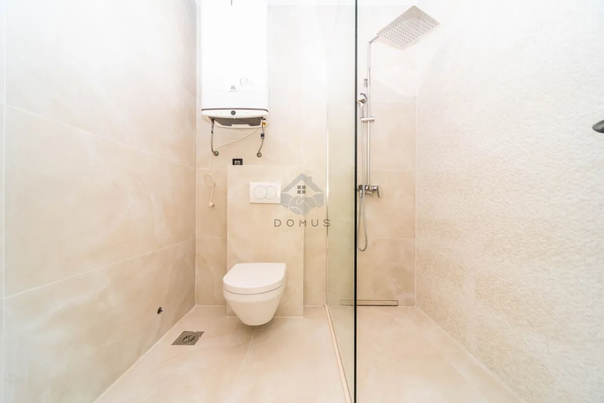 Prodaja, kuća, 225m², Gornja Gorica, Podgorica