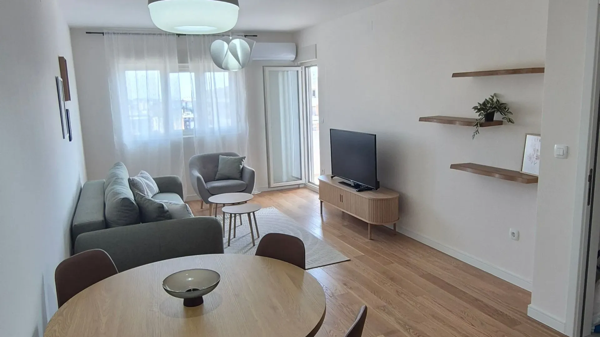 Rent, one bedroom apartment, 49m², Central Point, Podgorica