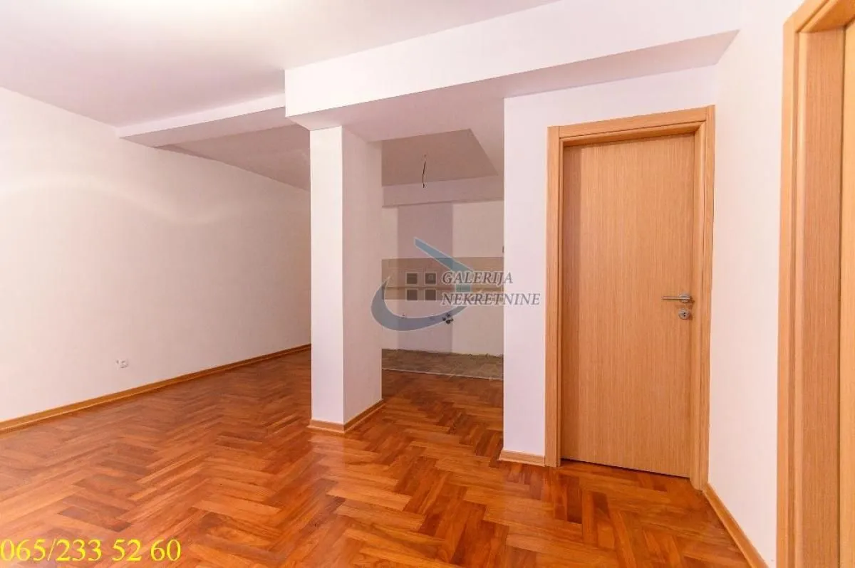 Sale, three bedroom apartment, 56m², Čubura, Beograd