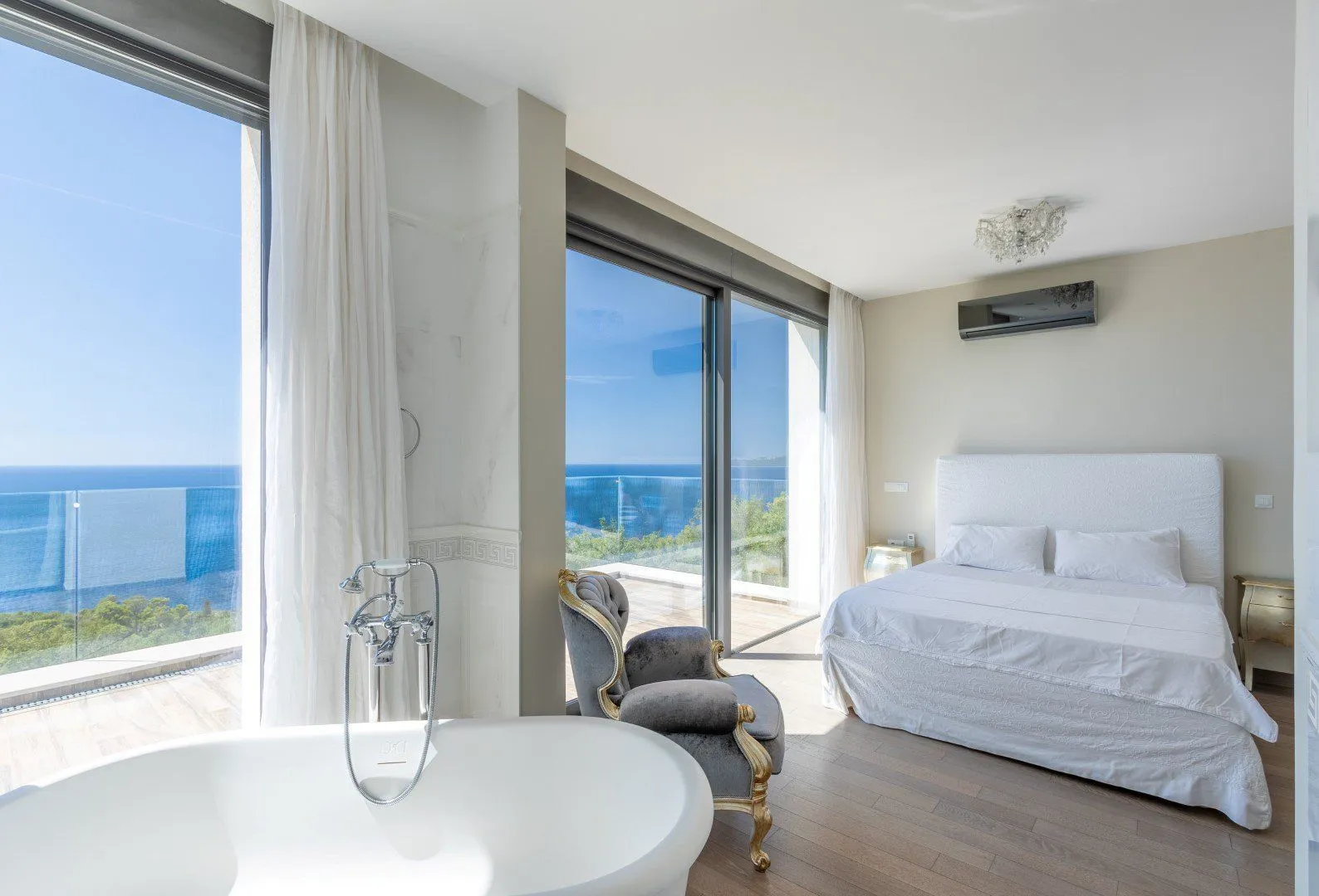Sale, house, 550m², Reževići, Budva