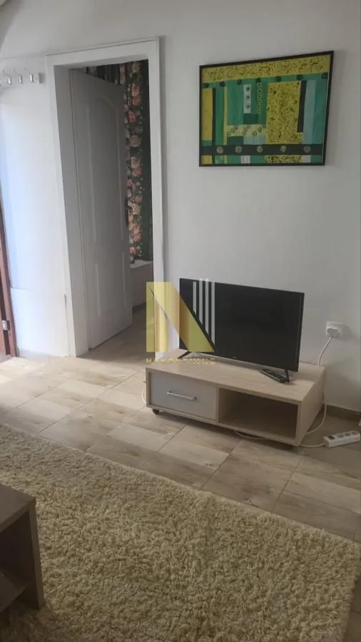 Izdavanje, jednosoban stan, 36m², Centar, Novi Sad