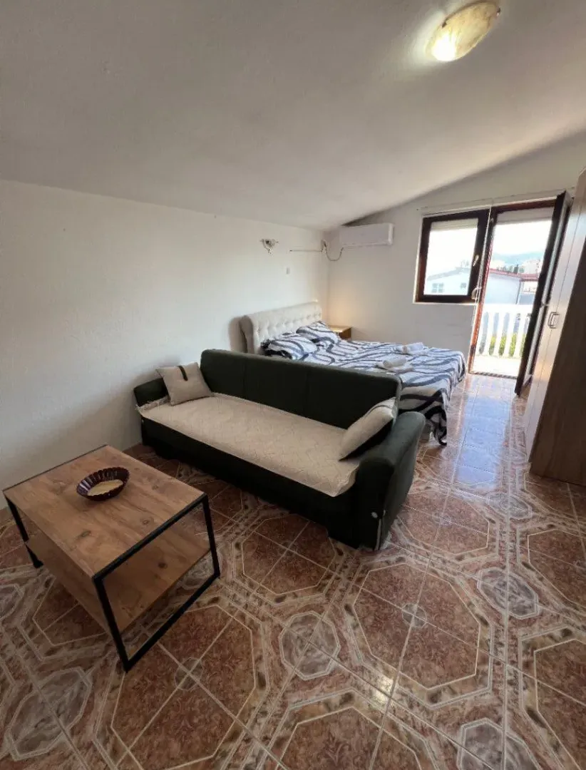Rent, studio apartment, 30m², Šušanj, Bar