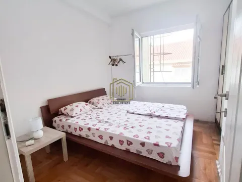 Rent, two bedroom apartment, 64m², Škaljari, Kotor - image 3