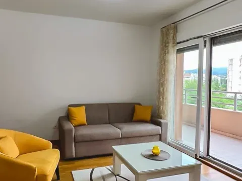 Izdavanje, jednosoban stan, 51m², City Kvart, Podgorica - image 7