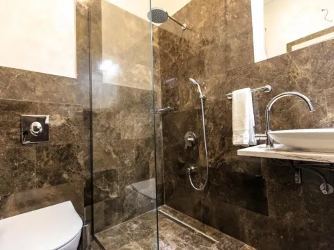 Sale, house, 225m², Reževići, Budva - image 3