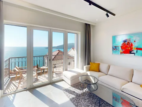 Prodaja, stan, 44m², Luštica Bay, Tivat - image 1