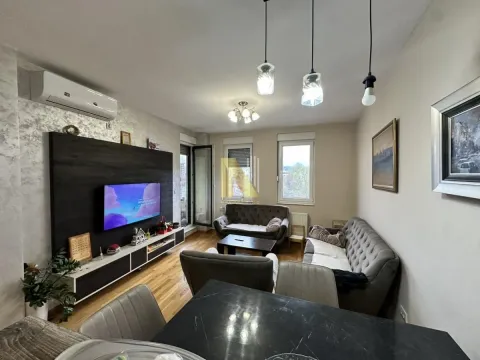 Prodaja, trosoban stan, 58m², Adamovićevo Naselje, Novi Sad Sve Podlokacije - image 2