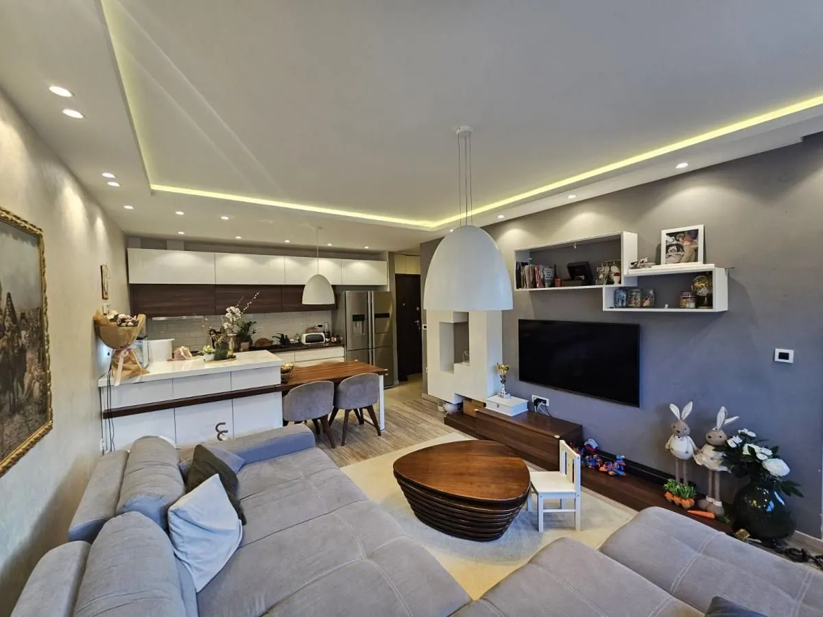 Prodaja, trosoban stan, 65m², Sajmište, Novi Sad