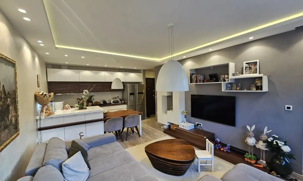 Prodaja, trosoban stan, 65m², Sajmište, Novi Sad