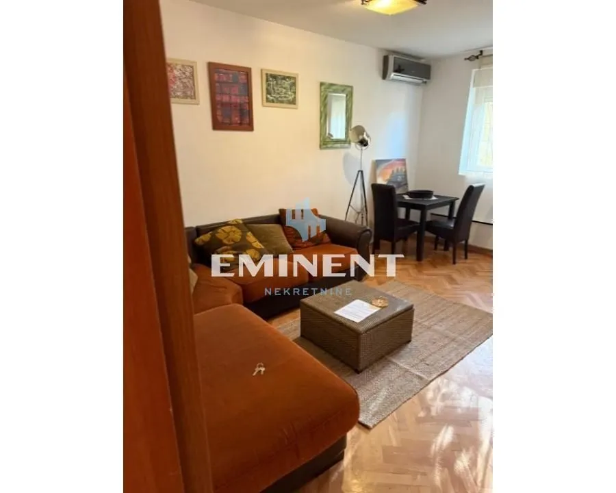 Izdavanje, stan, 41m², Zemun Sve Podlokacije, Beograd
